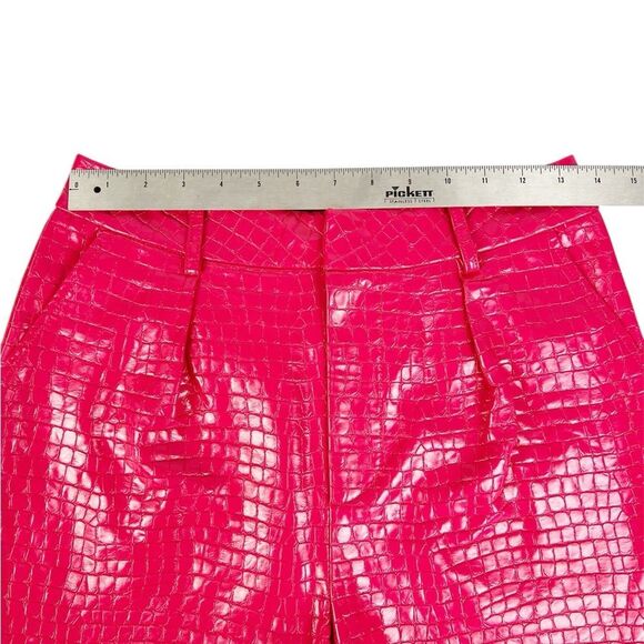 7 For All Mankind 7FAM Pink Croc Faux Leather Shorts Small - Picture 3 of 8